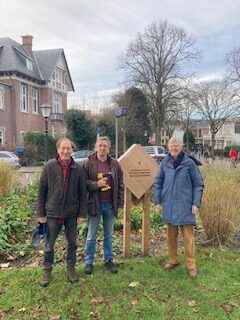 Insectenhotel en haiku